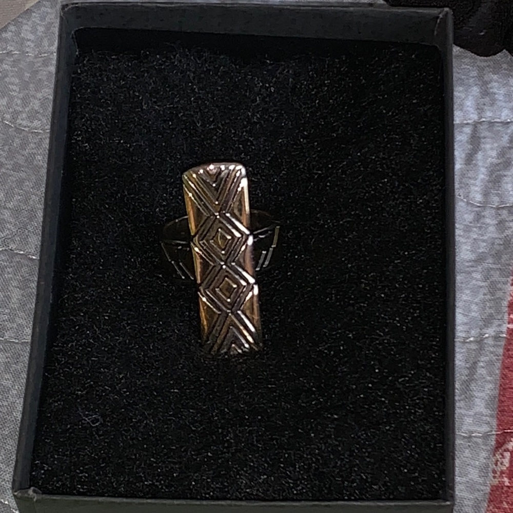 Authentic two tone House of Harlow size 8 ring